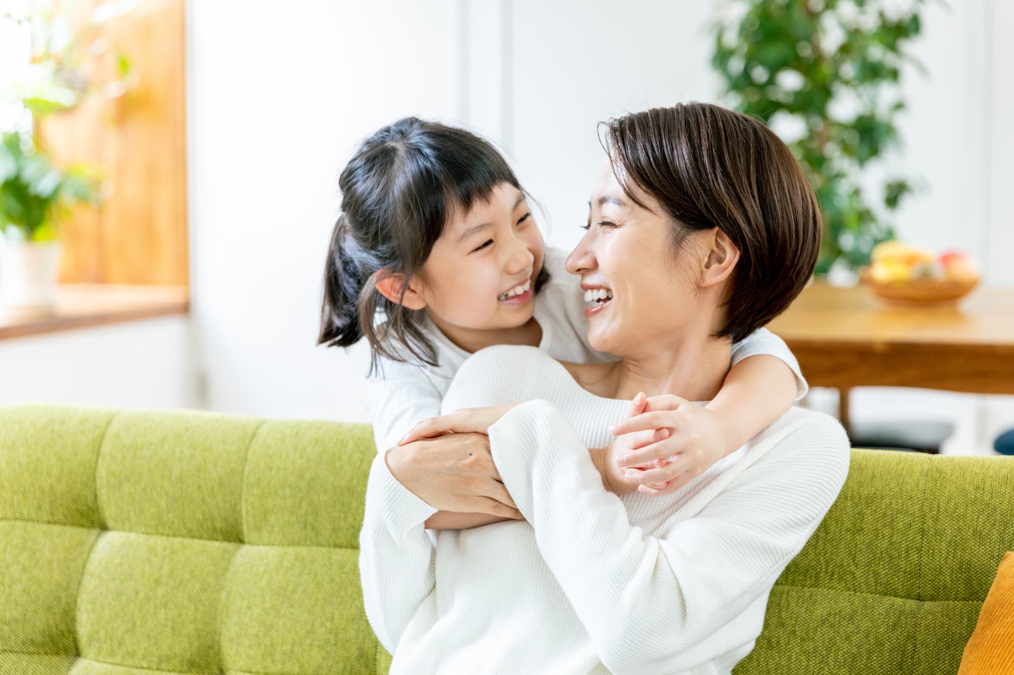 笑顔の母娘