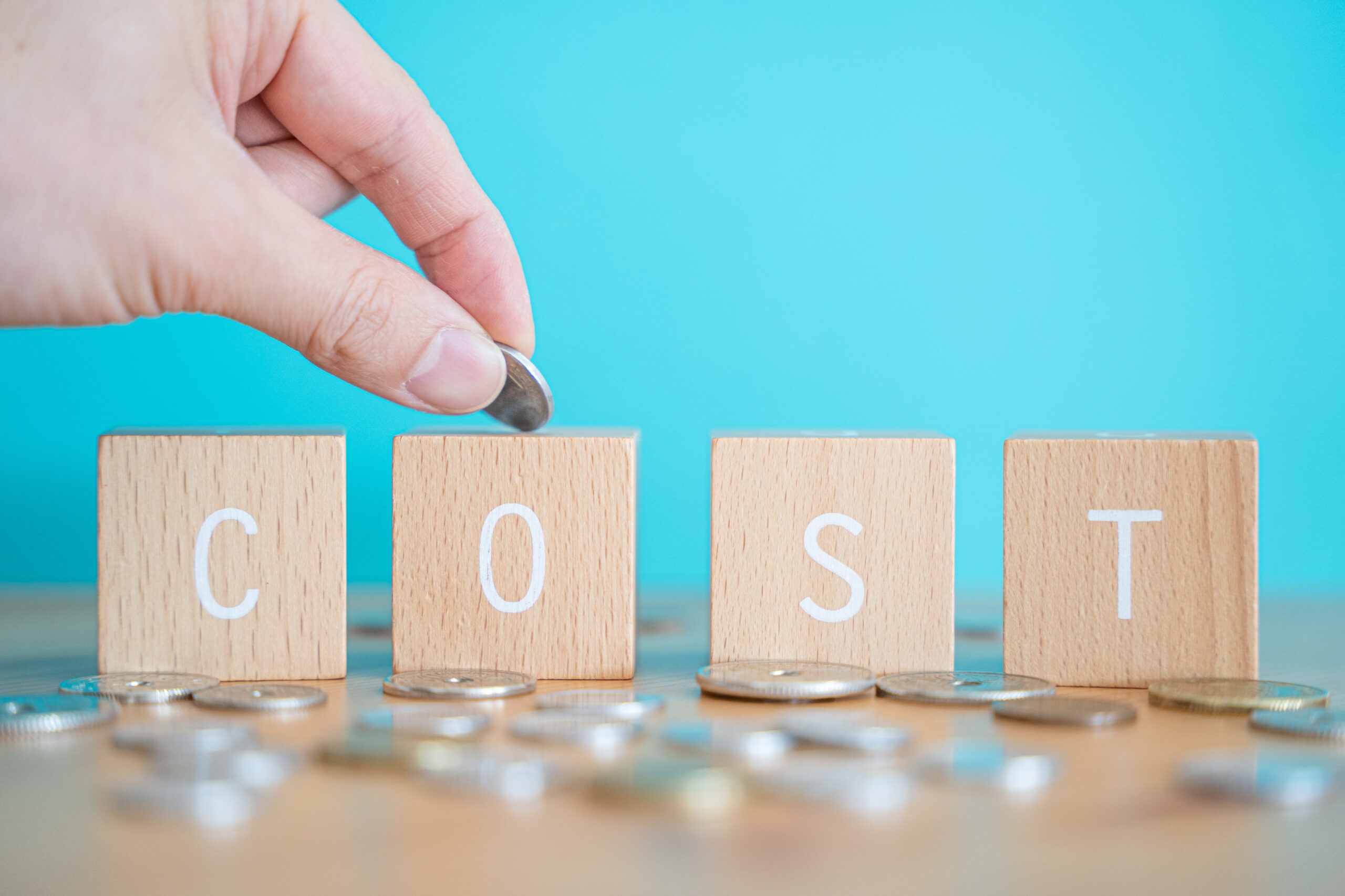 すきっ歯を矯正する場合にかかる費用