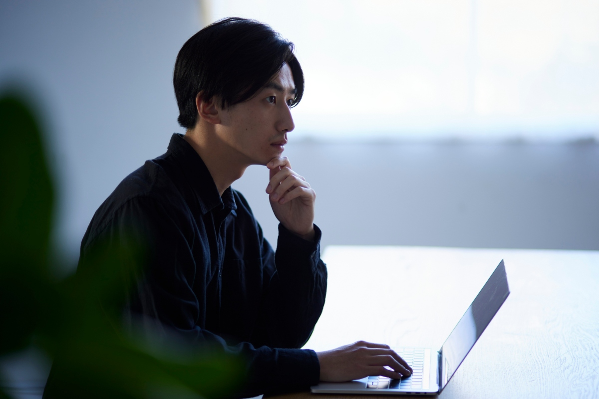 矯正中の痛みはいつまで続く？